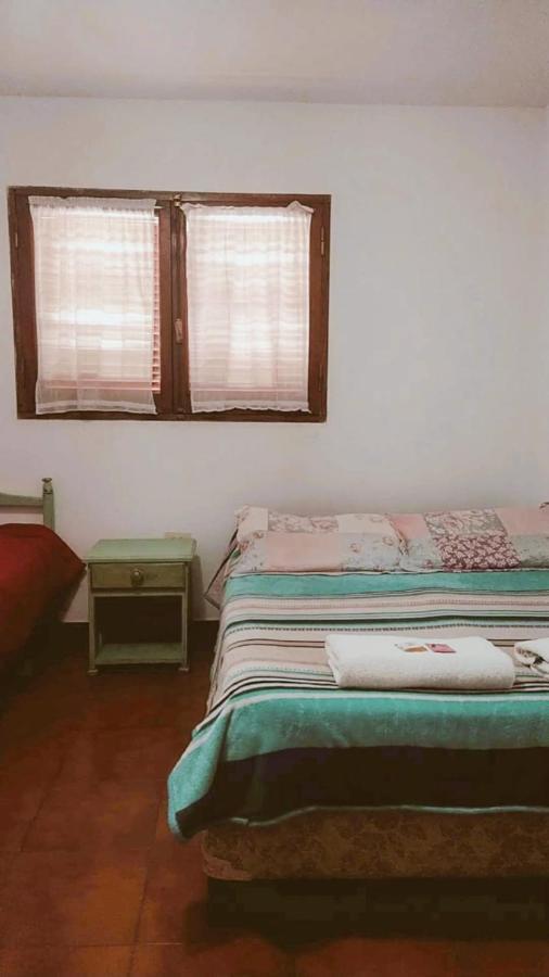 Basic Triple Room with Shared Bathroom